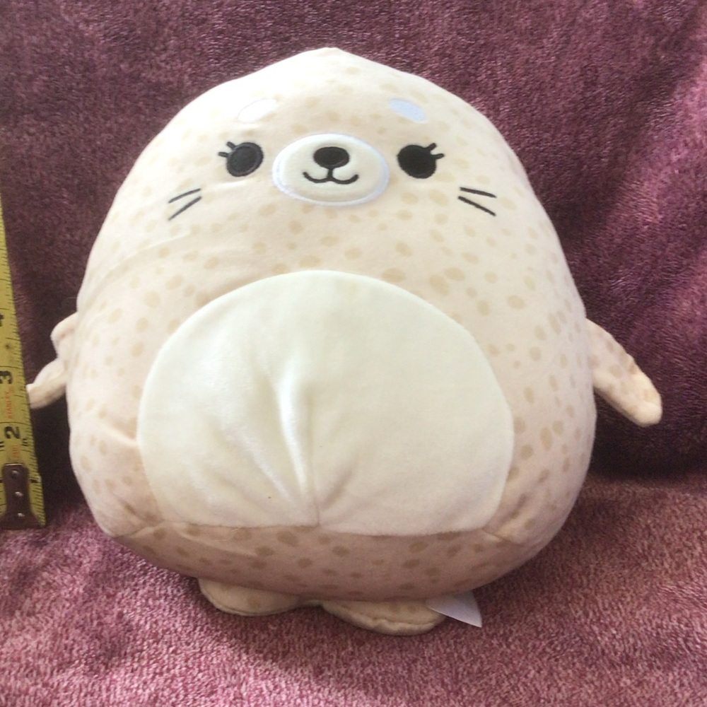 LILOU the Leopard Seal Squishmallow 8”
